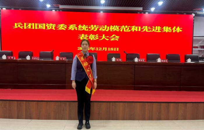 王玲