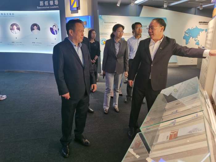 兵团国资委党委书记主任邵春杰同志带队赴郑州商品交易所考察交流
